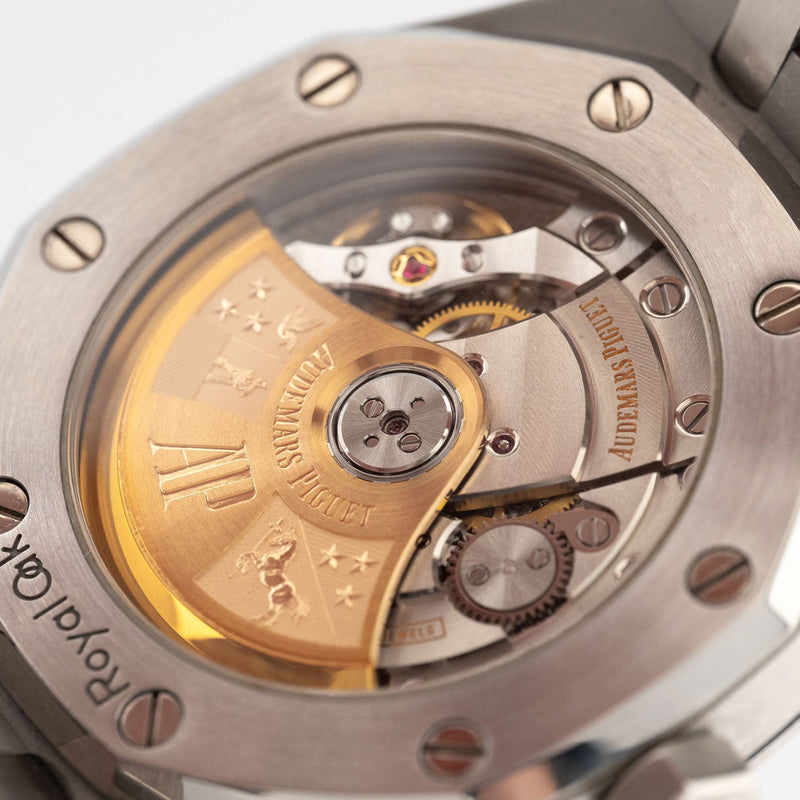 Royal Oak White Dial 2015 - 15450ST.OO.1256ST.01